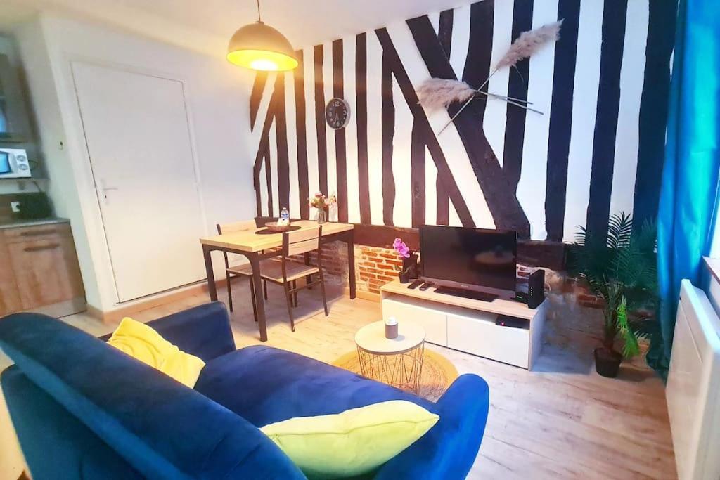 Chic Et Normand, Parking Facile, Wifi Hd Apartment Pont-Audemer Exterior photo